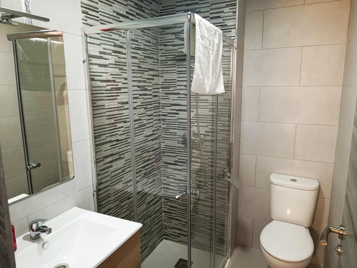 Baj - Apartamentos En Playa Bajondillo, トレモリノス エクステリア 写真