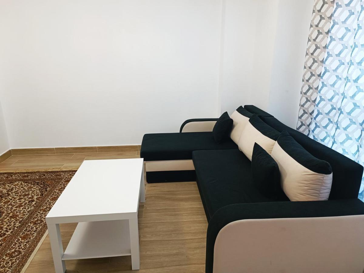Baj - Apartamentos En Playa Bajondillo, トレモリノス エクステリア 写真