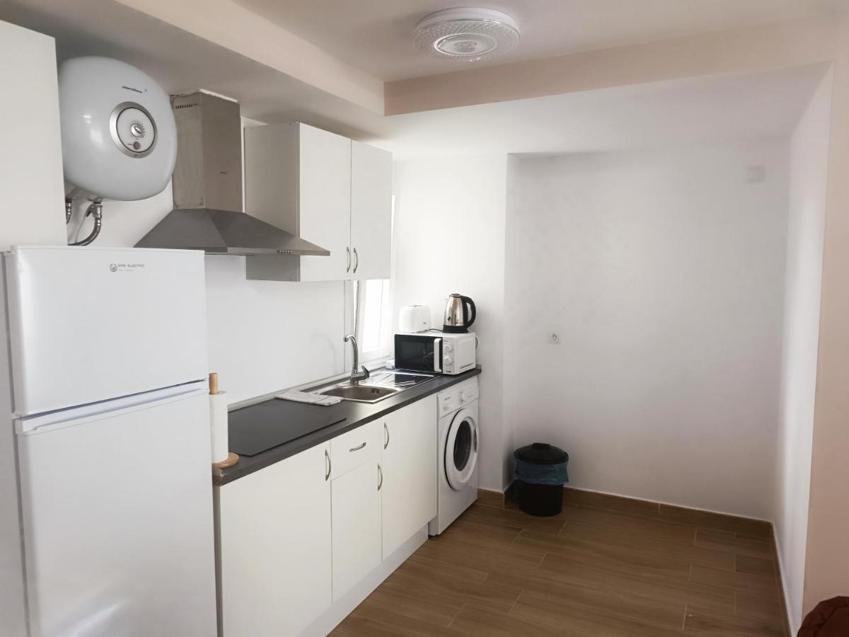 Baj - Apartamentos En Playa Bajondillo, トレモリノス エクステリア 写真